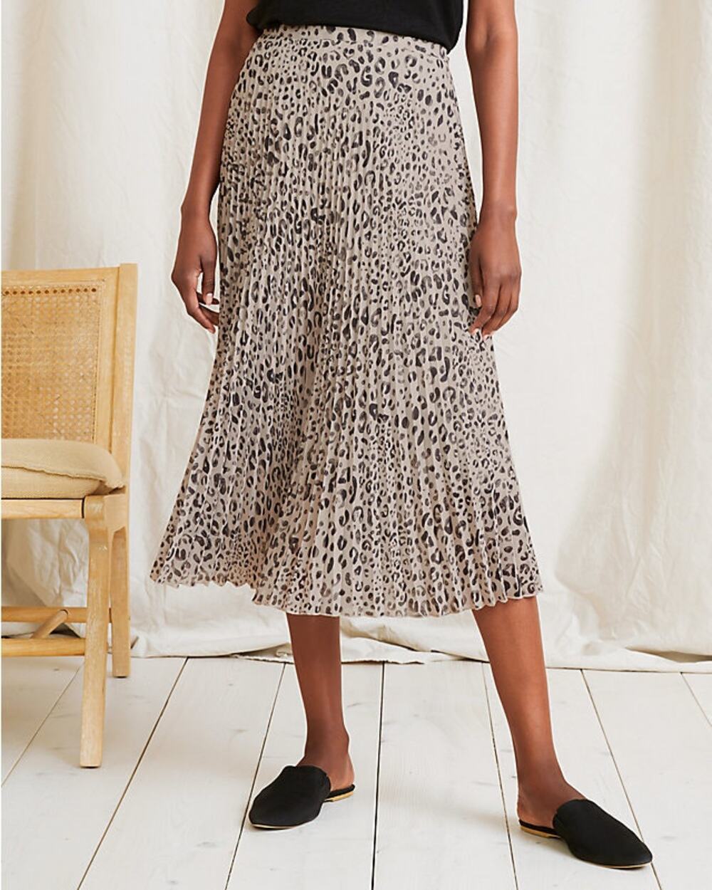 Garnet Hill Recycled Pleated Midi Skirt Leopard Print Size 4